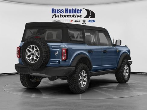 Used 2023 Ford Bronco Badlands AWD/4WD image 2