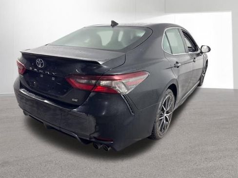 Used 2023 Toyota Camry SE image 5