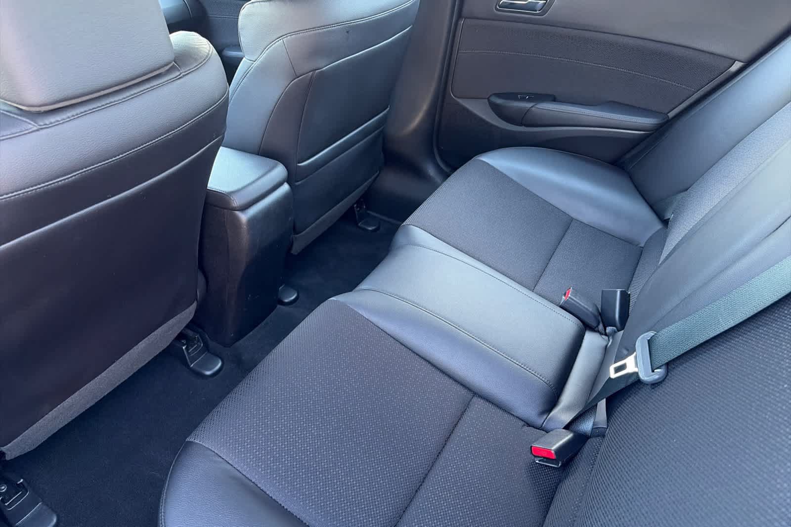 Used 2013 Acura ILX FWD image 4