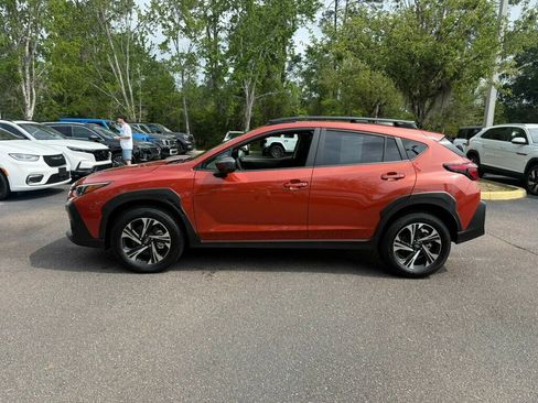 Used 2025 Subaru Crosstrek 2.0i Premium AWD/4WD image 2