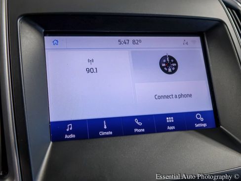 Used 2020 Ford Edge SE FWD image 13