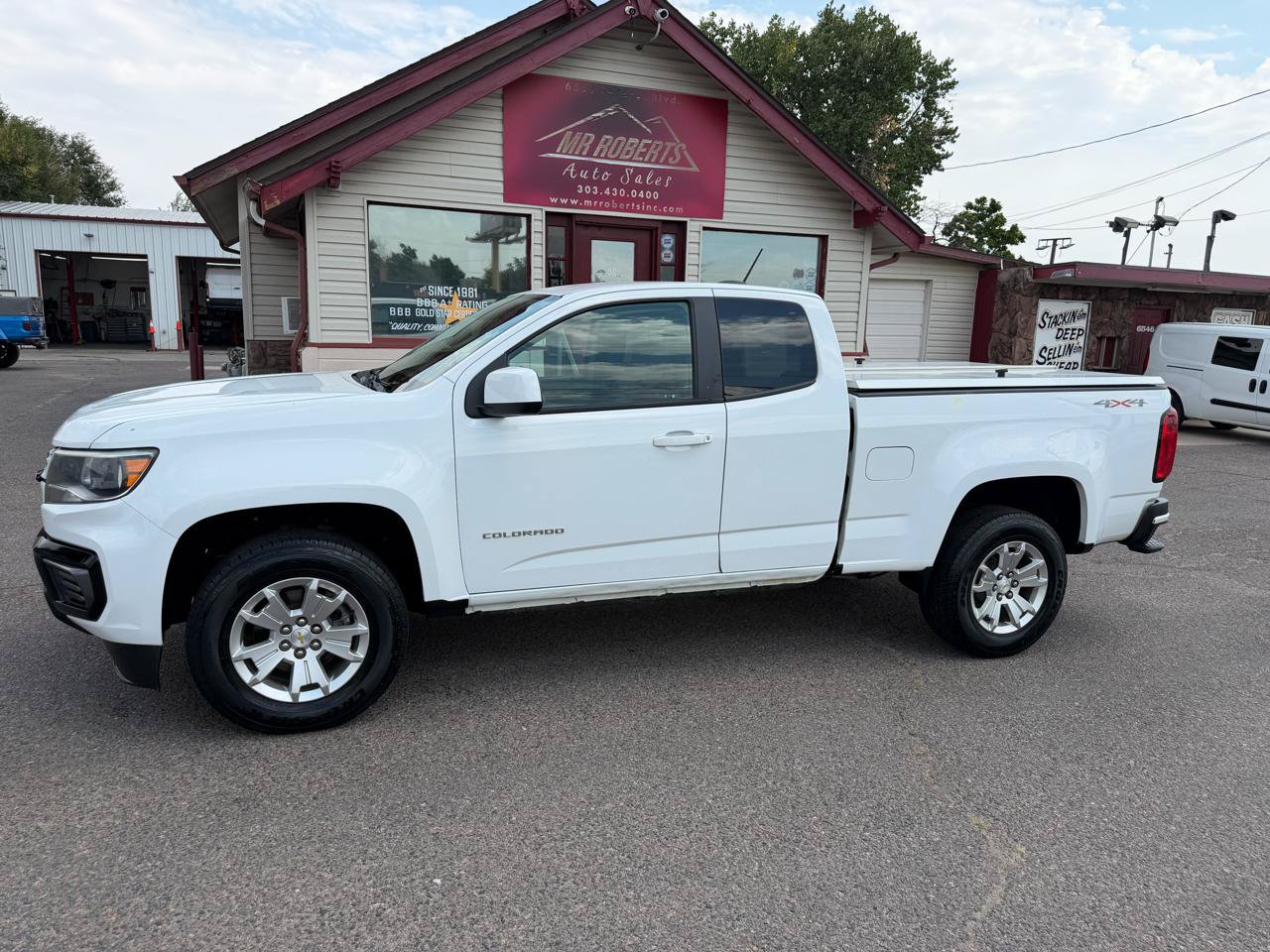 Used 2021 Chevrolet Colorado LT w/ Fleet Safety Package AWD/4WD image 5