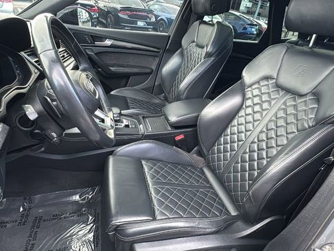 Used 2019 Audi SQ5 Premium Plus w/ Premium Plus Package image 10