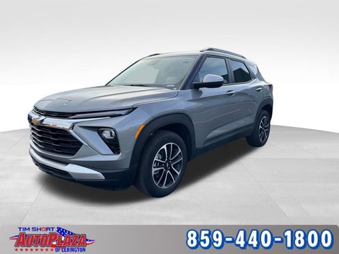 Used 2025 Chevrolet TrailBlazer LT AWD/4WD image 1