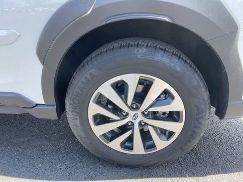 Used 2025 Subaru Outback image 8