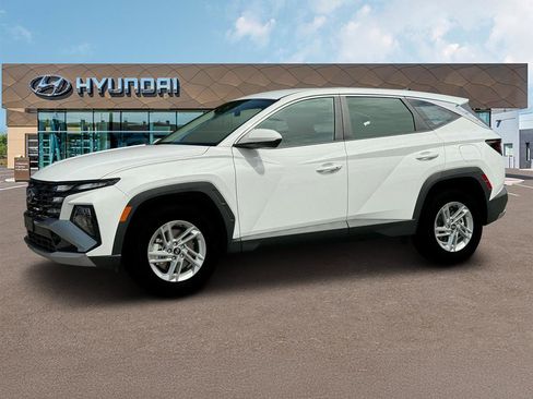 New 2026 Hyundai Tucson SE image 2