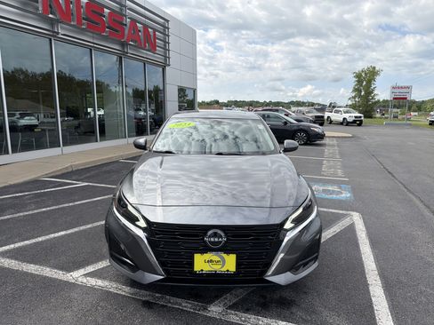Certified 2023 Nissan Altima 2.5 SV w/ SV Premium Package AWD/4WD image 13
