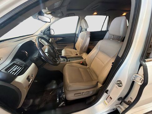 Used 2016 Honda Pilot Elite image 13