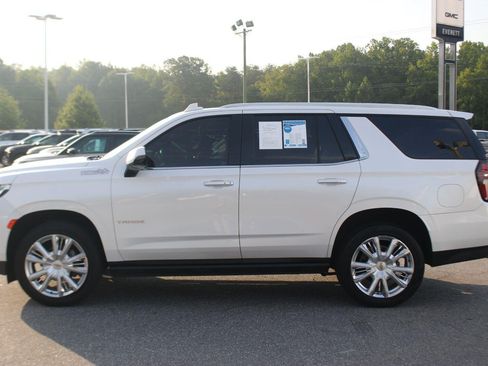 Used 2021 Chevrolet Tahoe High Country w/ Premium Package AWD/4WD image 4