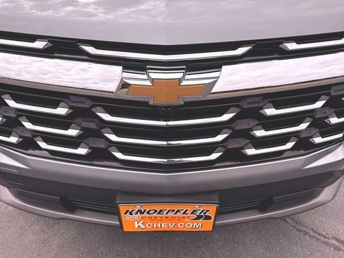 Used 2025 Chevrolet Equinox LT image 31