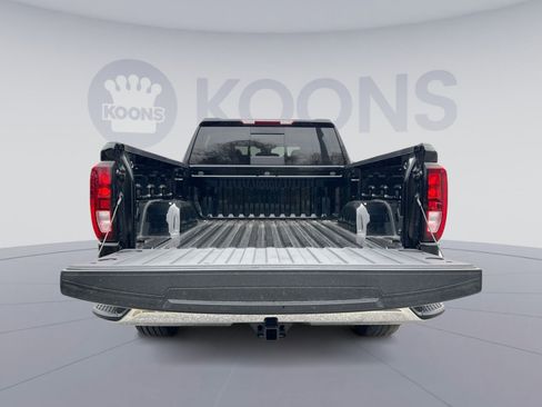 New 2026 GMC Sierra 1500 SLE w/ Preferred Package image 18