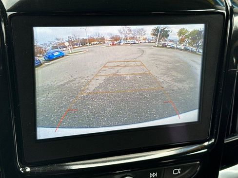 Used 2018 Chevrolet Traverse LT image 20