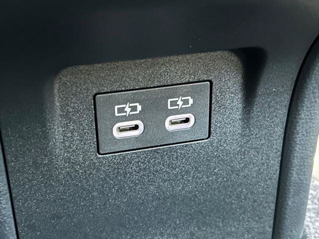 Certified 2026 Toyota Prius XLE FWD image 21