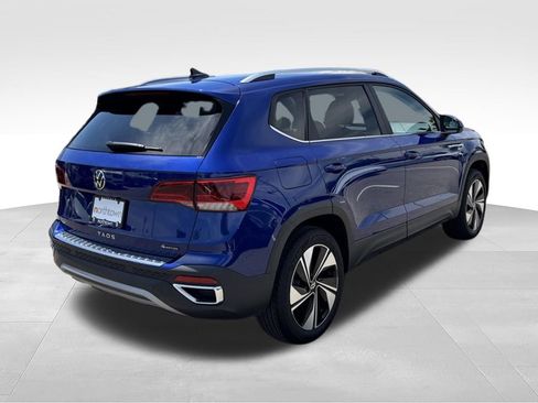 Used 2024 Volkswagen Taos SE AWD/4WD image 32