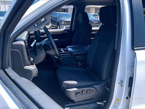 Used 2025 Chevrolet Silverado 1500 LT RWD image 8