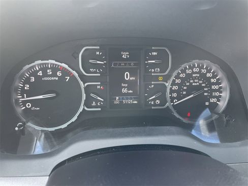 Used 2021 Toyota Tundra SR5 image 17
