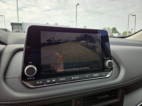 New 2026 Nissan Rogue S image 25