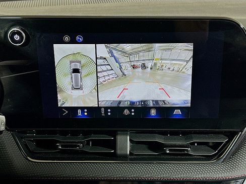 Used 2025 Chevrolet Equinox RS w/ Safety and Technology Package image 17