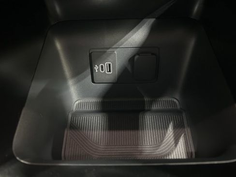 New 2026 Ford Explorer Active w/ Active Comfort Package image 21