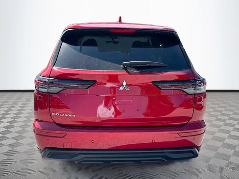 New 2026 Mitsubishi Outlander ES FWD image 6