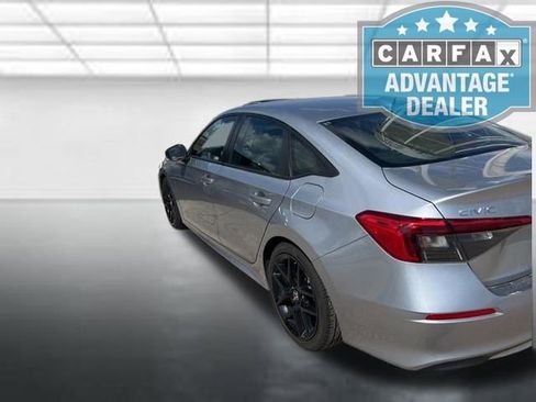 Used 2024 Honda Civic Sport image 4