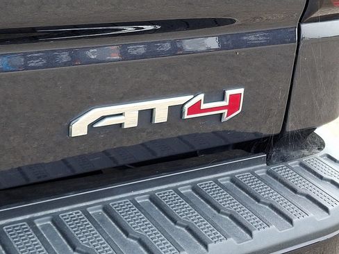 Used 2024 GMC Sierra 1500 AT4 w/ AT4 Premium Package AWD/4WD image 31