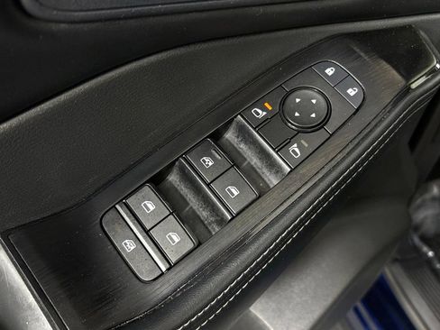 Used 2024 Nissan Rogue SV FWD image 17