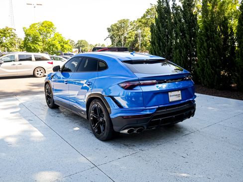 Used 2024 Lamborghini Urus S AWD/4WD image 8