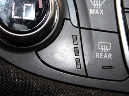 Used 2023 Chevrolet Malibu LT image 42