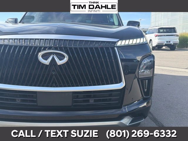 Certified 2025 INFINITI QX80 Luxe w/ Exterior Package AWD/4WD image 5