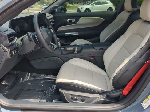 Used 2024 Ford Mustang GT Premium w/ GT Performance Package RWD image 16
