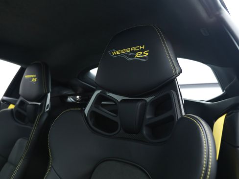 Used 2025 Porsche 718 Cayman GT4 RS RWD image 26