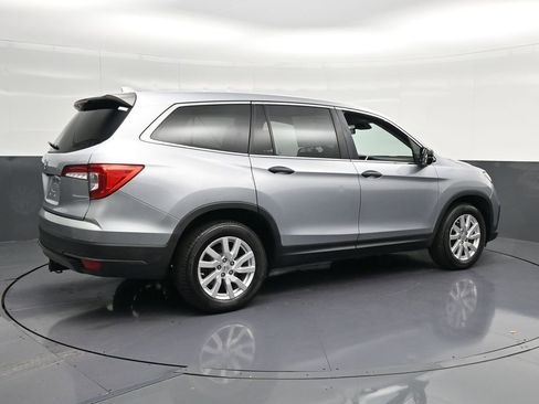 Used 2019 Honda Pilot LX image 3