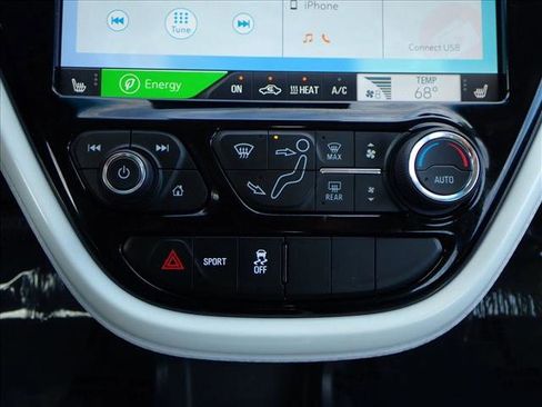 Used 2019 Chevrolet Bolt LT image 17