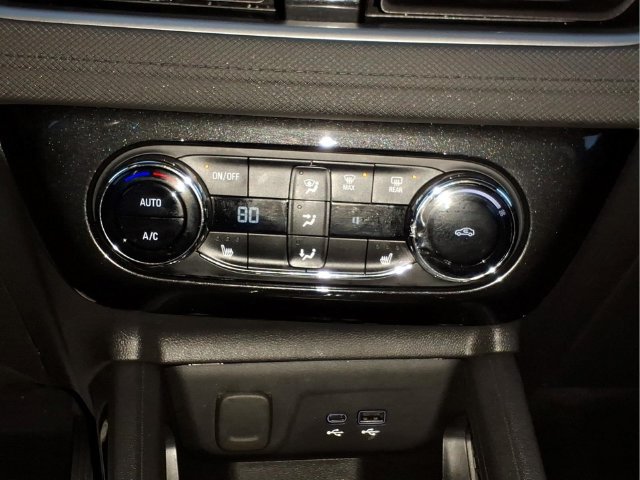 Used 2025 Chevrolet TrailBlazer LT w/ Convenience Package AWD/4WD image 20