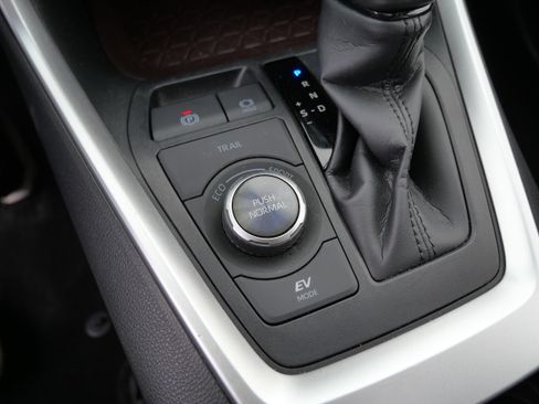 Used 2023 Toyota RAV4 Limited w/ Limited Grade Weather Package image 29