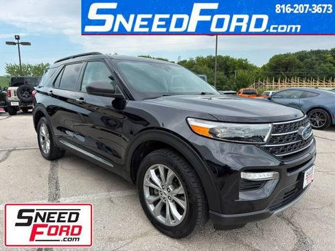 Used 2023 Ford Explorer XLT w/ Equipment Group 202A AWD/4WD image 1