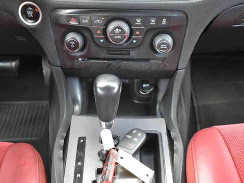 Used 2014 Dodge Charger R/T RWD image 23