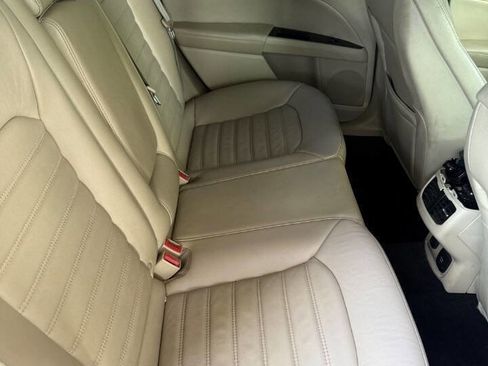 Used 2013 Ford Fusion SE FWD image 13