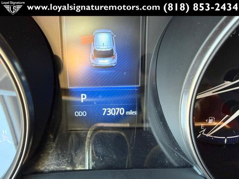 Used 2018 Toyota C-HR XLE FWD image 21