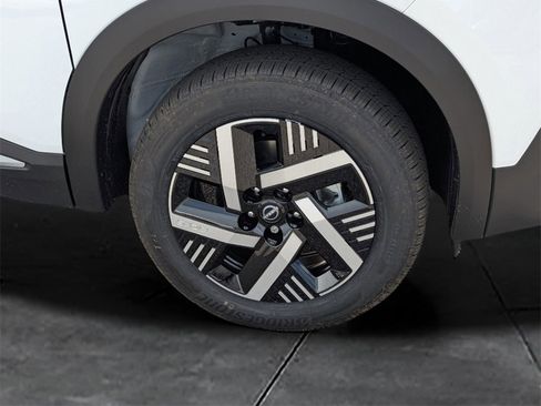 New 2026 Nissan Kicks SV image 11