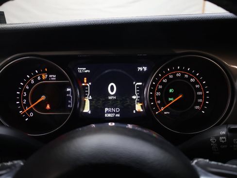 Used 2021 Jeep Wrangler Unlimited Sahara AWD/4WD image 23