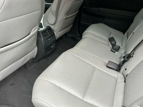 Used 2023 Honda Passport Elite image 11