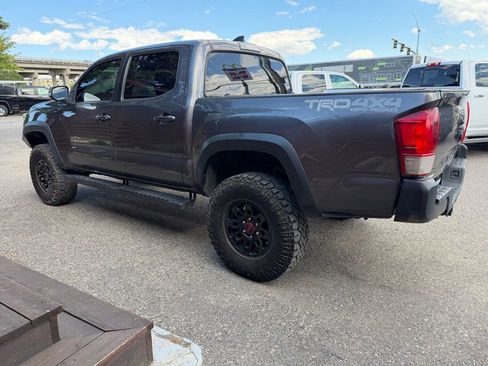 Used 2016 Toyota Tacoma TRD Off-Road w/ Towing Package AWD/4WD image 8
