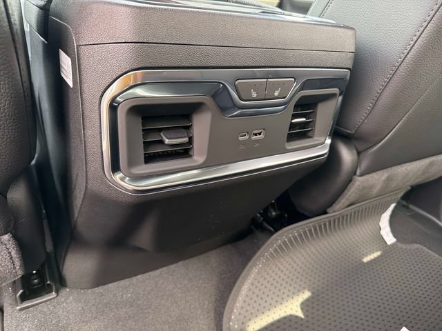 New 2026 GMC Sierra 2500 Denali w/ Denali Reserve Package AWD/4WD image 16