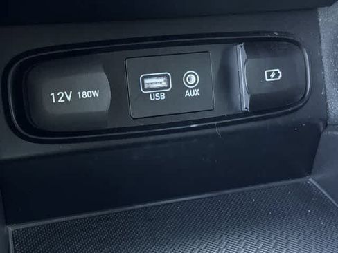 Used 2019 Hyundai Santa Fe SEL FWD image 26