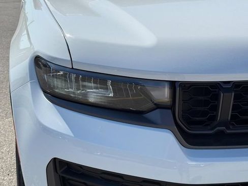 New 2026 Jeep Grand Cherokee Altitude AWD/4WD image 13