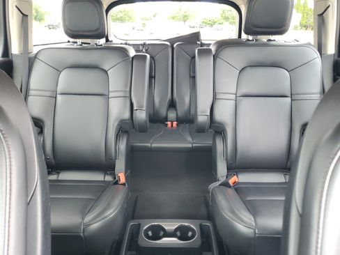 Certified 2024 Lincoln Aviator AWD w/ Premium Package image 19