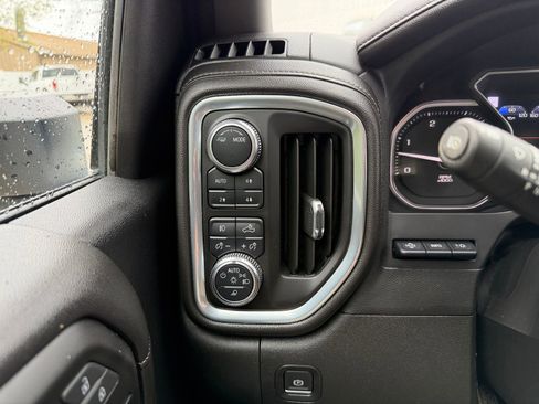 Used 2022 GMC Sierra 2500 Denali AWD/4WD image 12