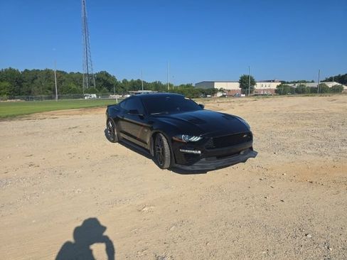 Used 2021 Ford Mustang GT Premium w/ GT Performance Package RWD image 12